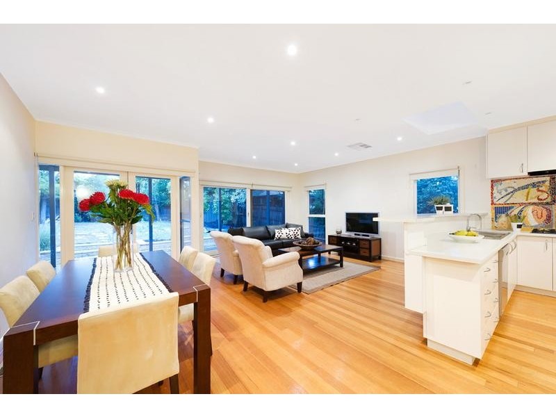 10 Anthony Crescent, Box Hill North VIC 3129