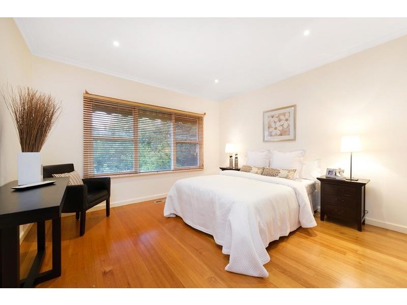 10 Anthony Crescent, Box Hill North VIC 3129