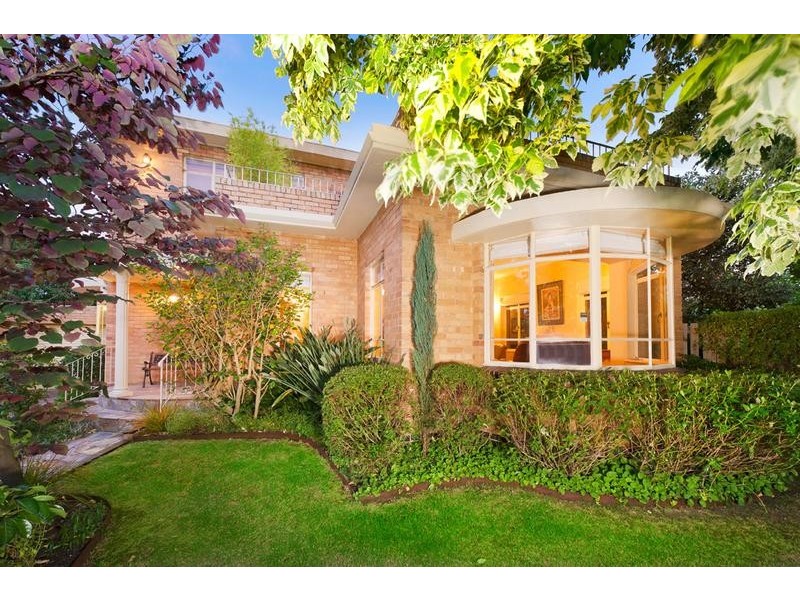 19 Bardolph Street, Glen Iris VIC 3146