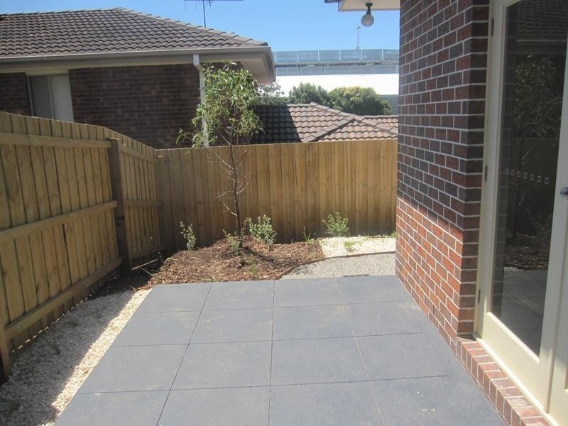 2/9 Somerset Road, Glen Iris VIC 3146