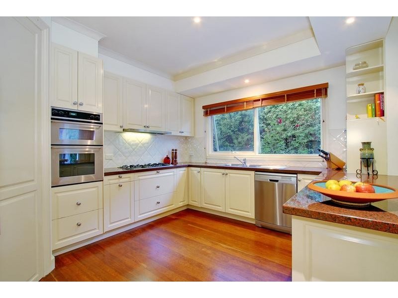 80 Murray Drive, Burwood VIC 3125