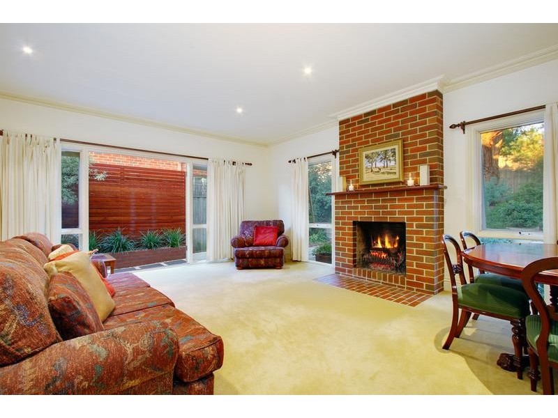 80 Murray Drive, Burwood VIC 3125