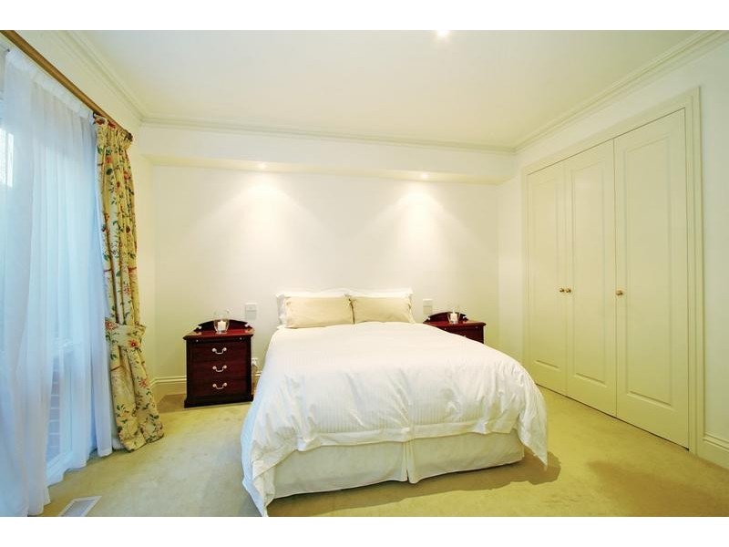 80 Murray Drive, Burwood VIC 3125