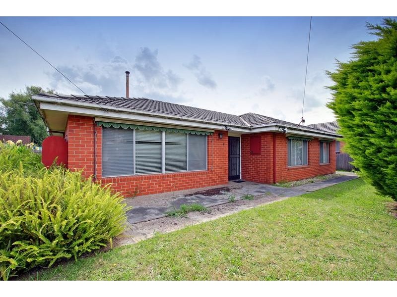 8 Sevenoaks Road, Burwood East VIC 3151