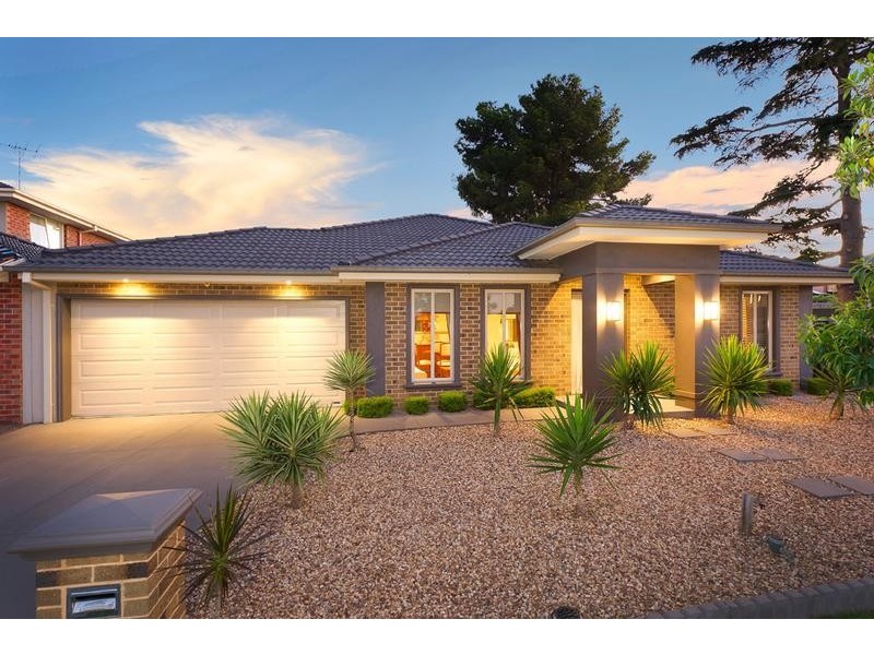 21 Moroney Drive, Chadstone VIC 3148