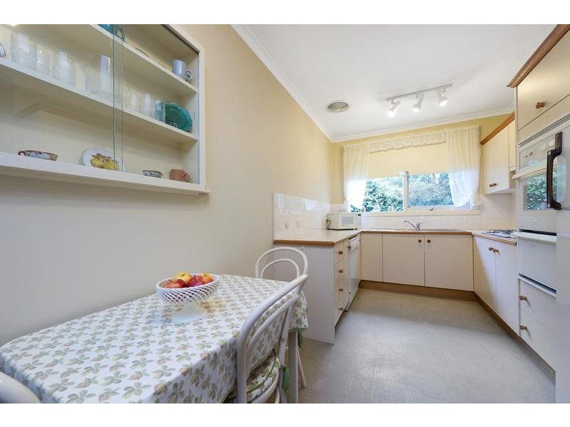 2/145 Through Road, Camberwell VIC 3124