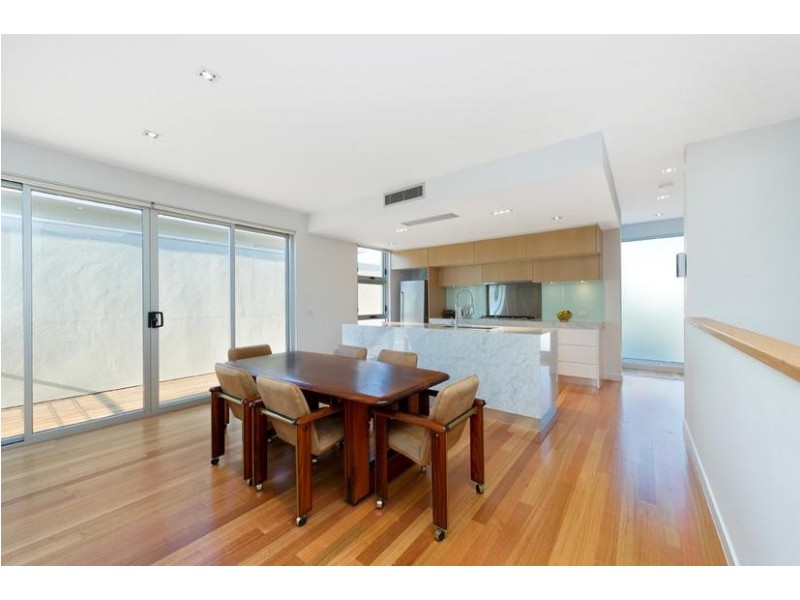 4/12 Kenilworth Grove, Glen Iris VIC 3146