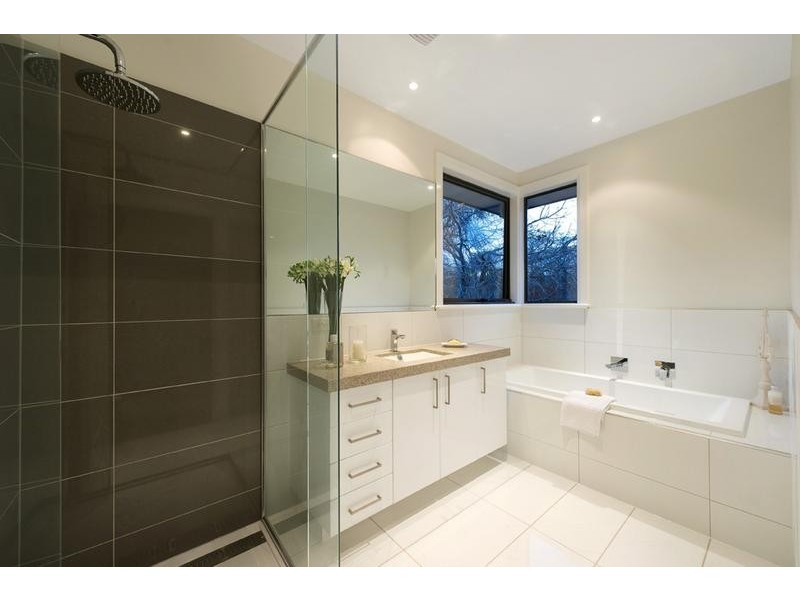 225 Highfield Rd, Camberwell VIC 3124