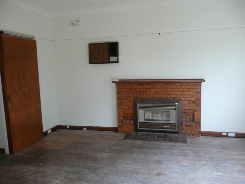 10 Carmody Street, Burwood VIC 3125