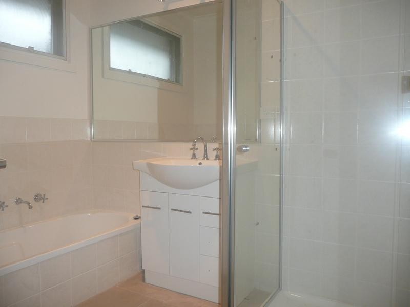 2/5 Stornaway Road, Camberwell VIC 3124