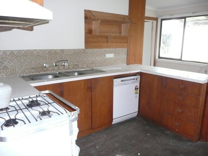 10 Carmody Street, Burwood VIC 3125