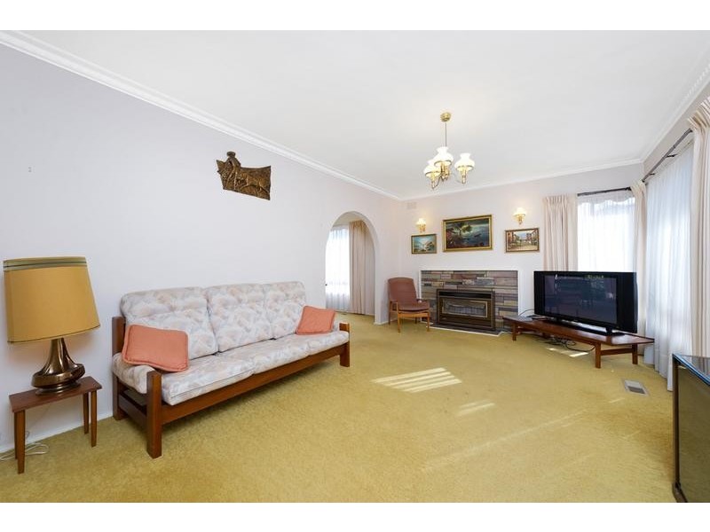 2 Elaine Court, Bentleigh East VIC 3165