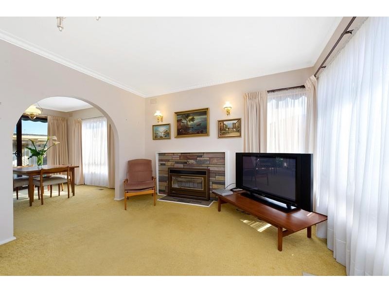 2 Elaine Court, Bentleigh East VIC 3165