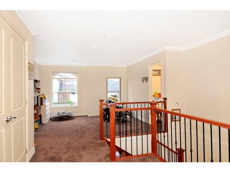 5 Moroney Drive, Chadstone VIC 3148