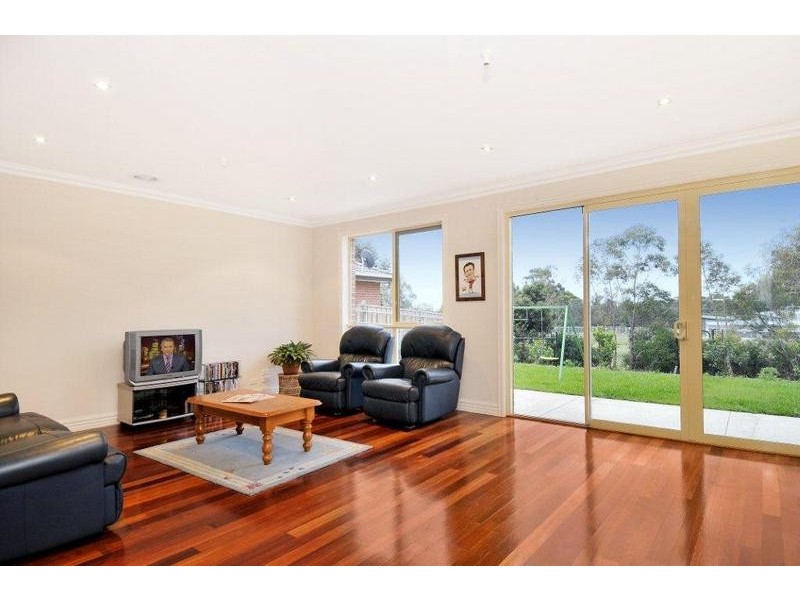 5 Moroney Drive, Chadstone VIC 3148