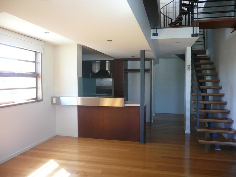 11/92-94 Waverley Road, Malvern East VIC 3145