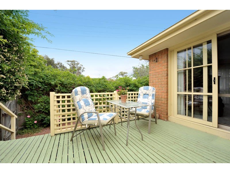 31 Fulton Crescent, Burwood VIC 3125