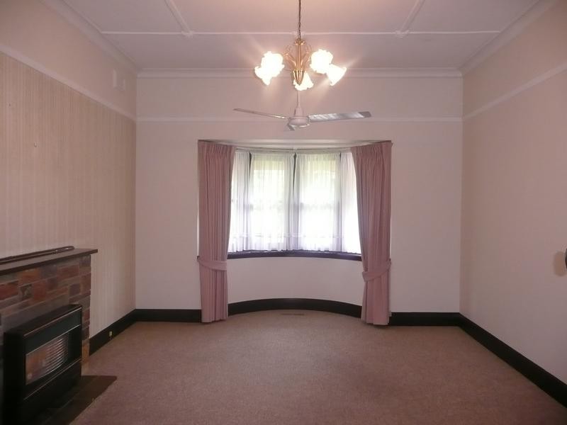 39 Athelstan Road, Camberwell VIC 3124