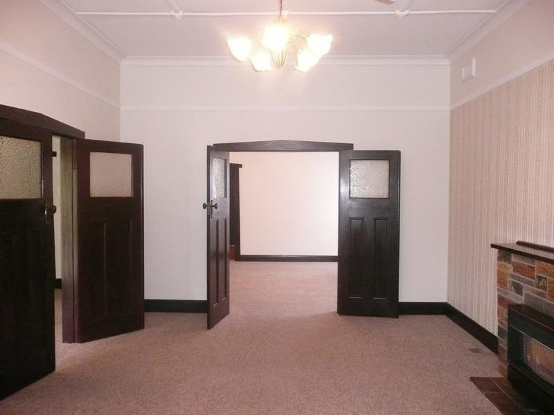 39 Athelstan Road, Camberwell VIC 3124