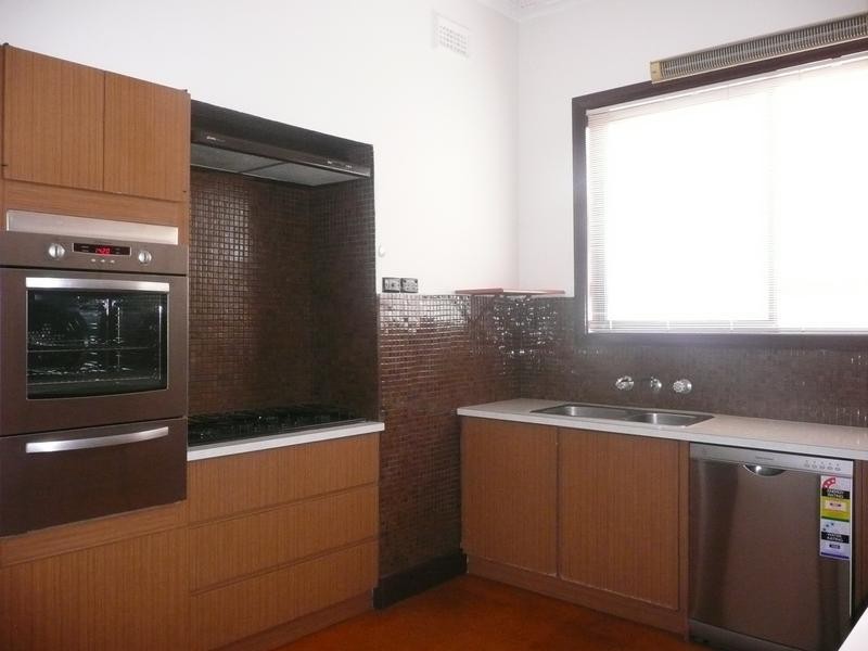 39 Athelstan Road, Camberwell VIC 3124