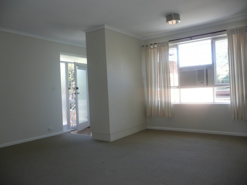 10/5 Holly Street, Camberwell VIC 3124