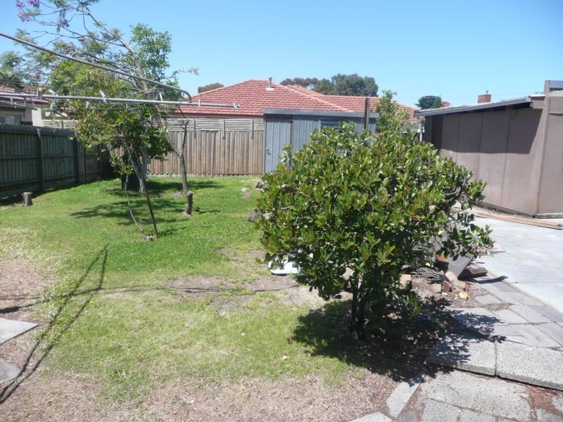 44 Charlton Street, Mount Waverley VIC 3149