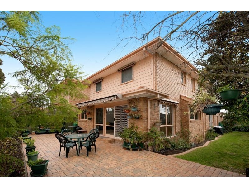 3/16 Newbigin Street, Burwood VIC 3125