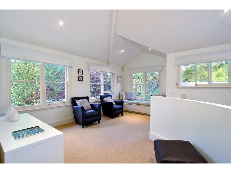 10 Kardinia Road, Glen Iris VIC 3146