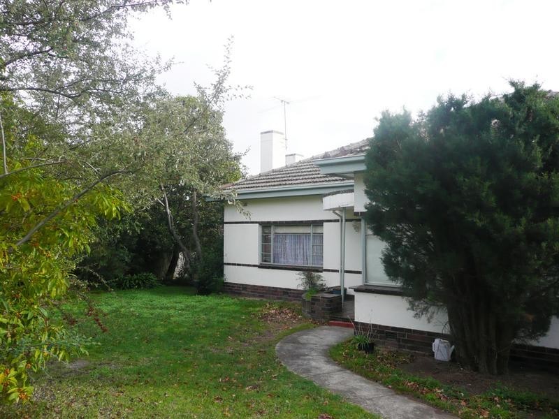 8 Albemarle Court, Glen Iris VIC 3146