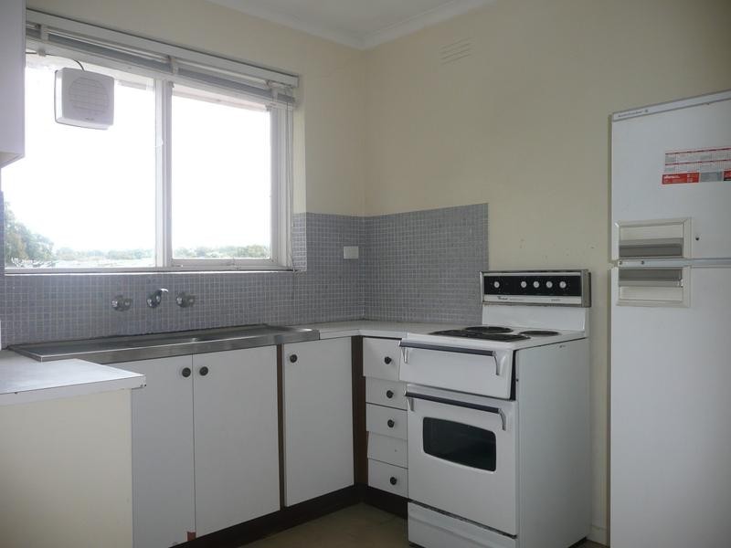 10/28 Albion Road, Box Hill VIC 3128