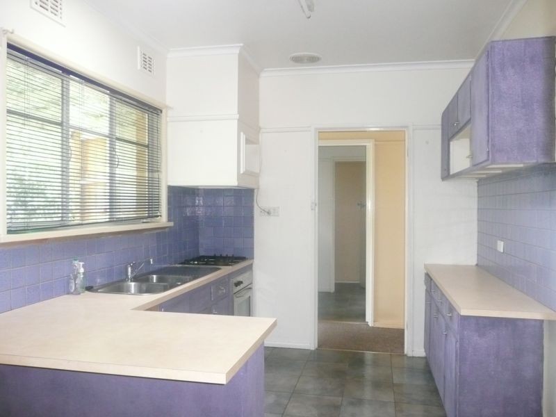 11 Everglade Avenue, Forest Hill VIC 3131