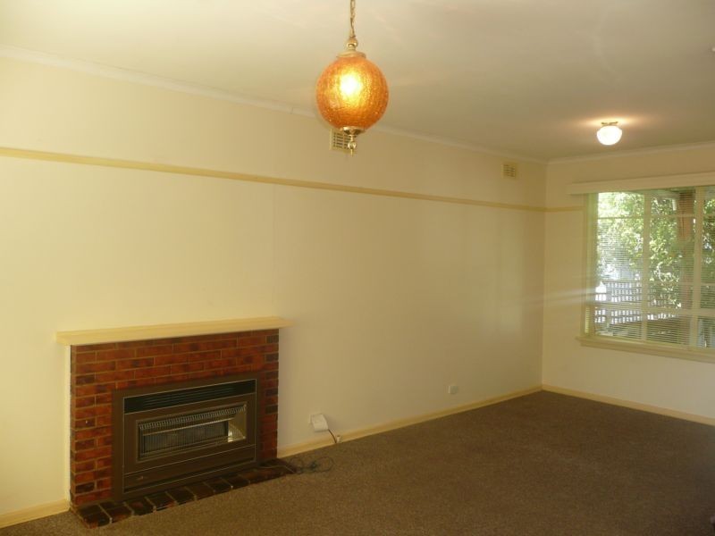 11 Everglade Avenue, Forest Hill VIC 3131