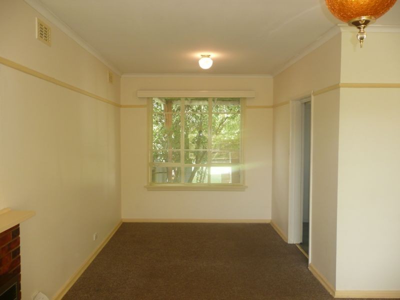 11 Everglade Avenue, Forest Hill VIC 3131