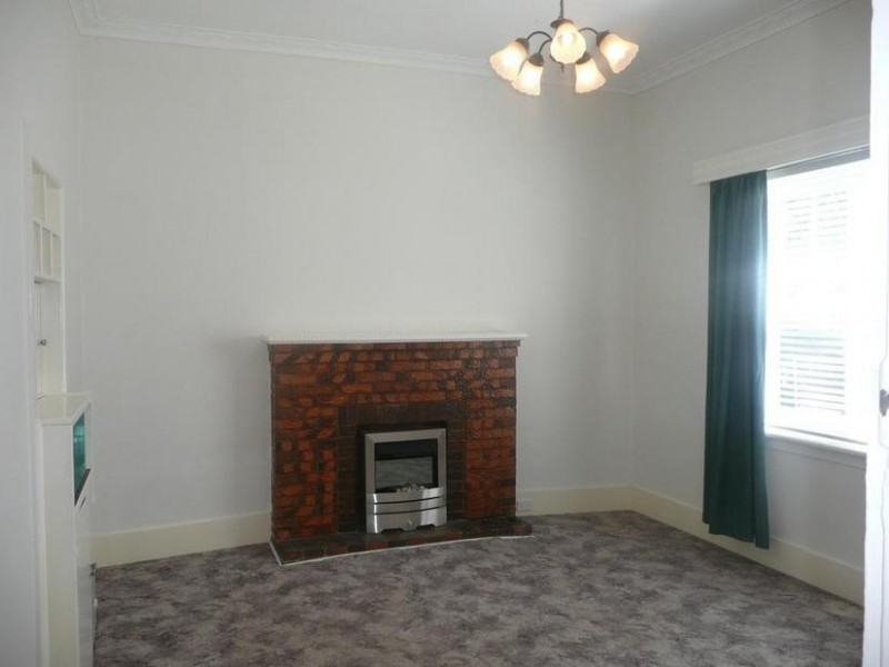 2 Bardolph Street, Glen Iris VIC 3146