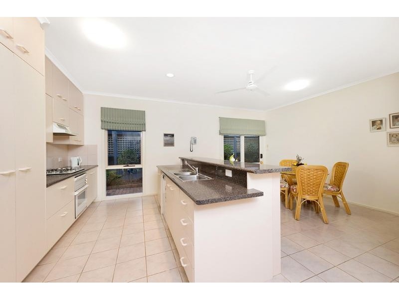 2/35 Summerhill Road, Glen Iris VIC 3146