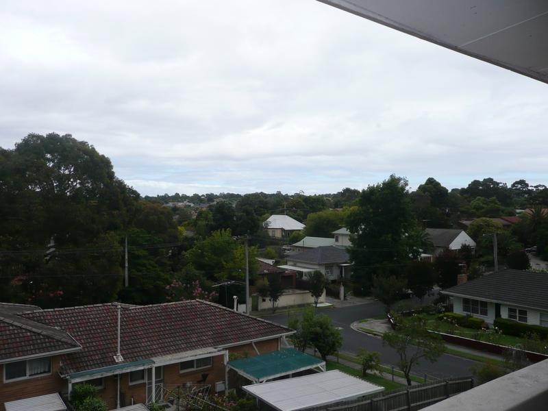 10/28 Albion Road, Box Hill VIC 3128