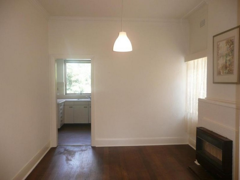 96 Valley Parade, Glen Iris VIC 3146