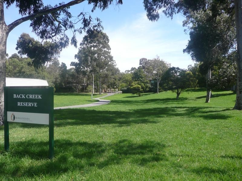 96 Valley Parade, Glen Iris VIC 3146