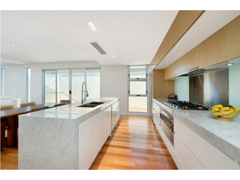 4/12 Kenilworth Grove, Glen Iris VIC 3146