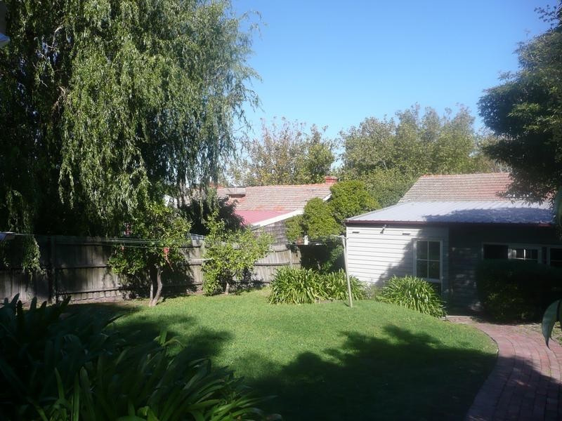 20 Lodge Road, Camberwell VIC 3124