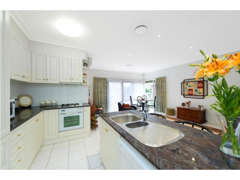 1/5 Maverston Street, Glen Iris VIC 3146