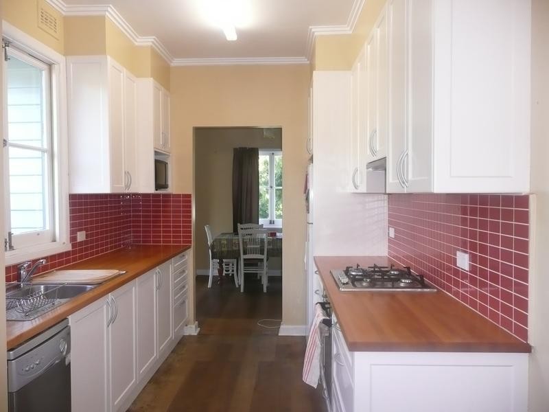 8 Alder Street, Burwood VIC 3125