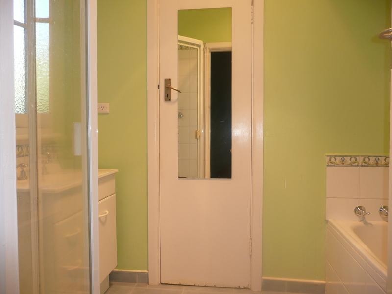 8 Alder Street, Burwood VIC 3125