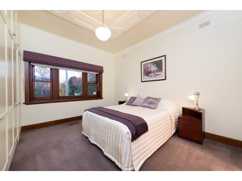 9 Malvern Avenue, Glen Iris VIC 3146