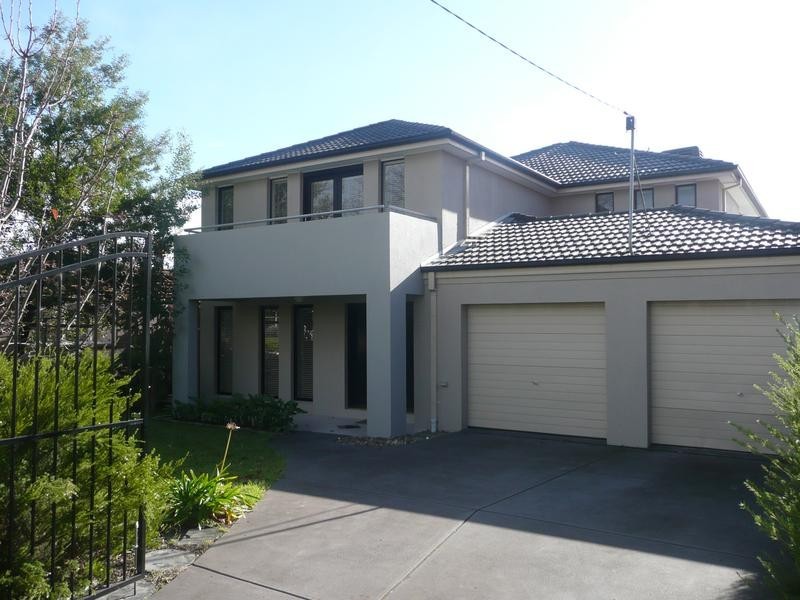 9 Dillon Grove, Glen Iris VIC 3146