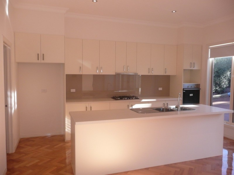 21A Valley Parade, Glen Iris VIC 3146