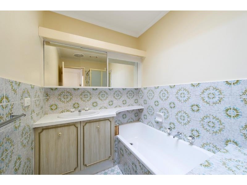 2/69 ASHBURN GROVE, Ashburton VIC 3147