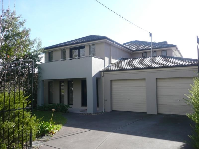 9 Dillon Grove, Glen Iris VIC 3146
