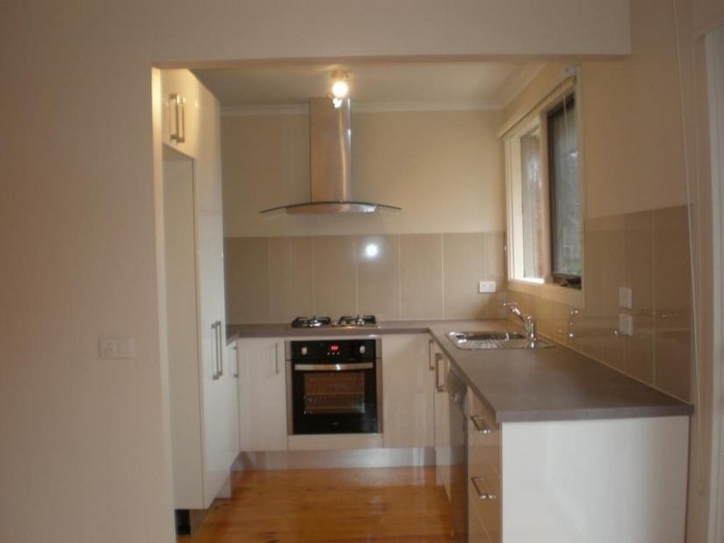 3/7 McCubbin Street, Burwood VIC 3125