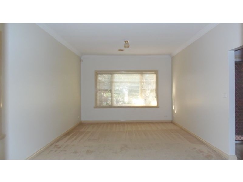 1/4 Douglas Street, Ashwood VIC 3147